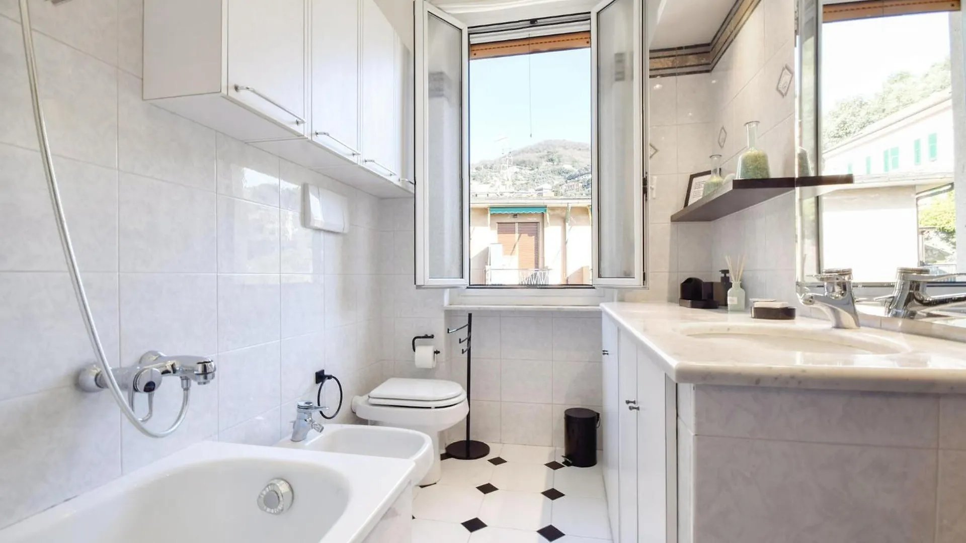 Stunning Apartment In Camogli With Wifi